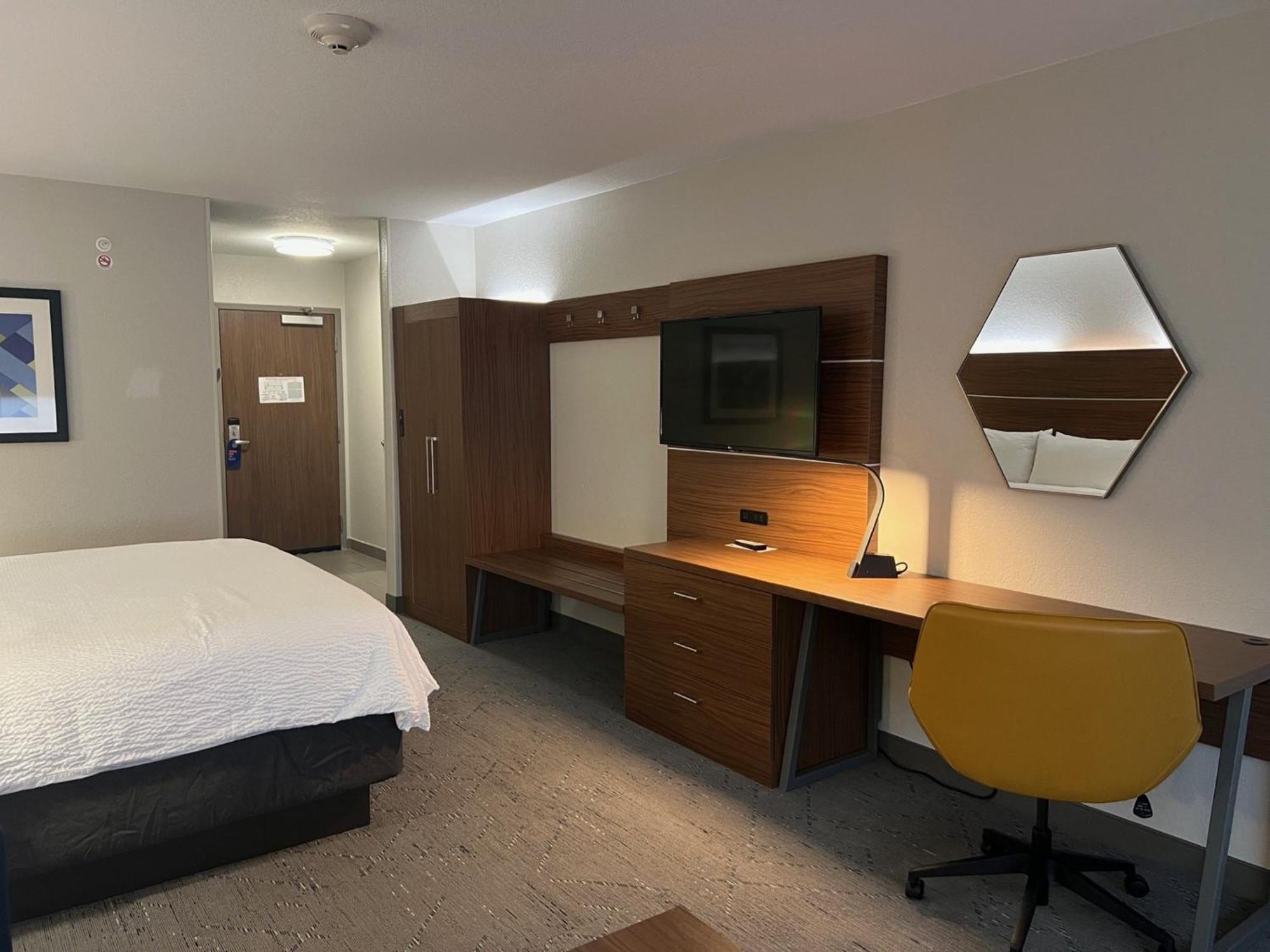 Holiday Inn Express & Suites Moore By Ihg Zewnętrze zdjęcie