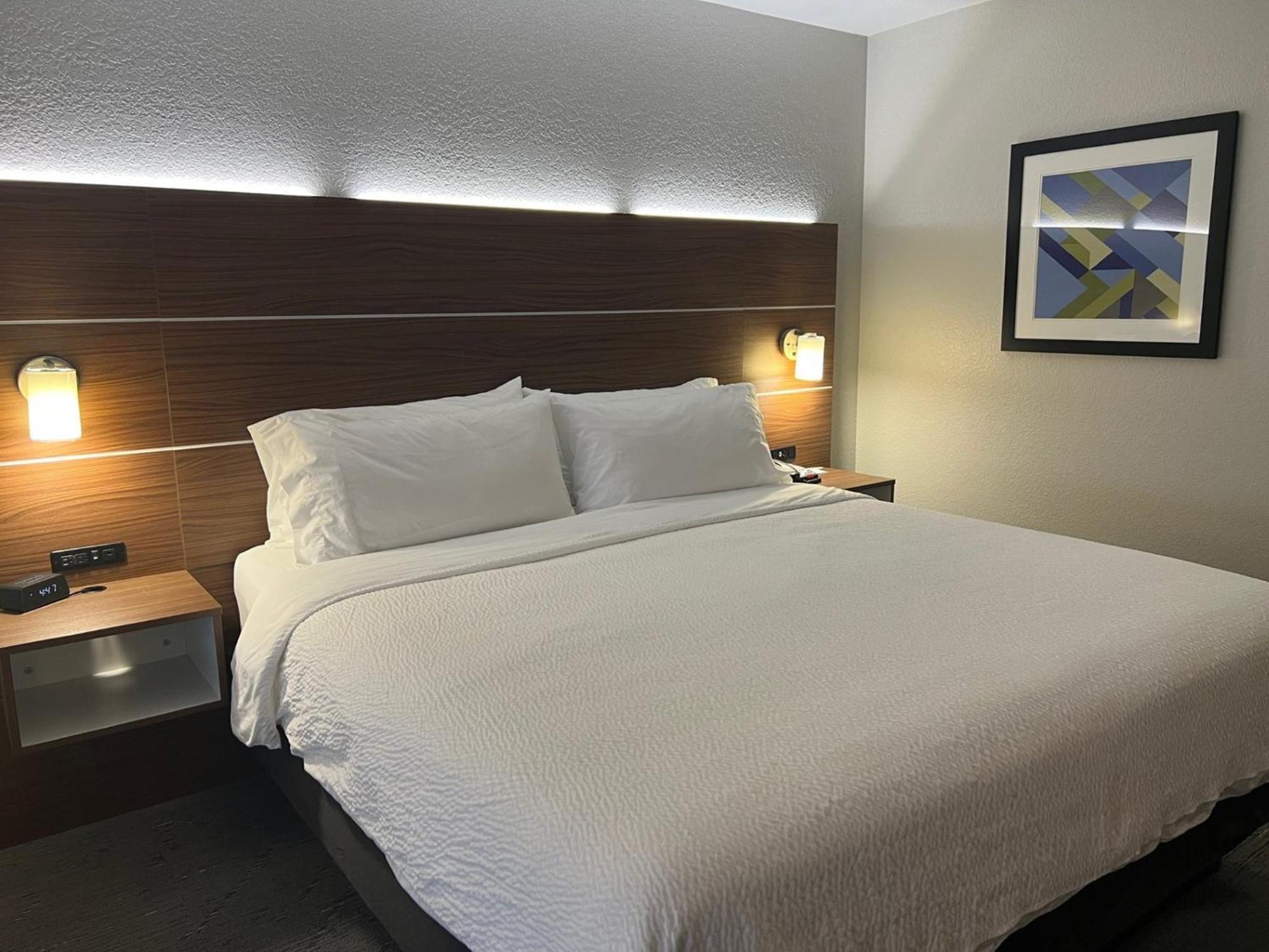 Holiday Inn Express & Suites Moore By Ihg Zewnętrze zdjęcie