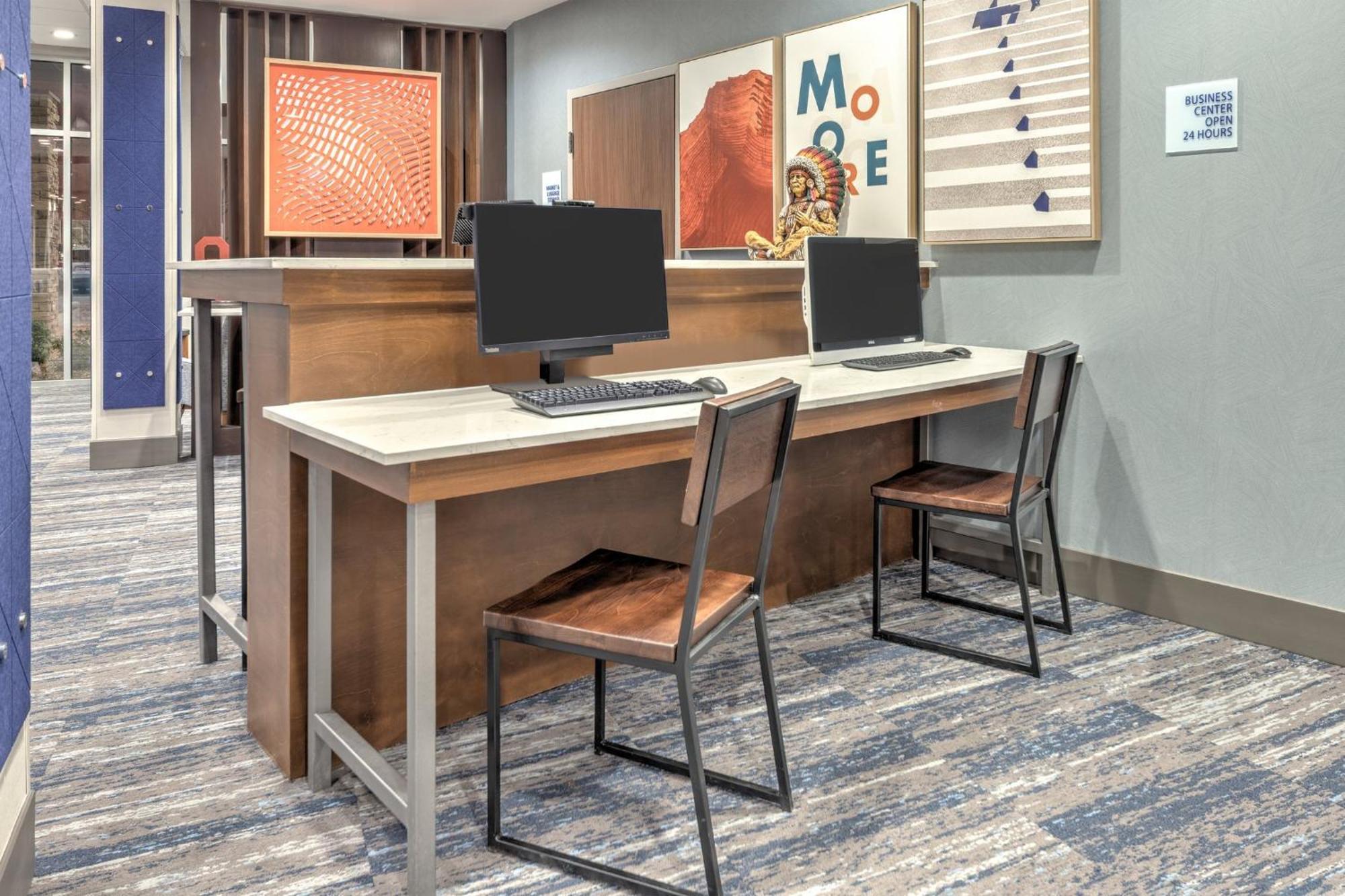 Holiday Inn Express & Suites Moore By Ihg Zewnętrze zdjęcie