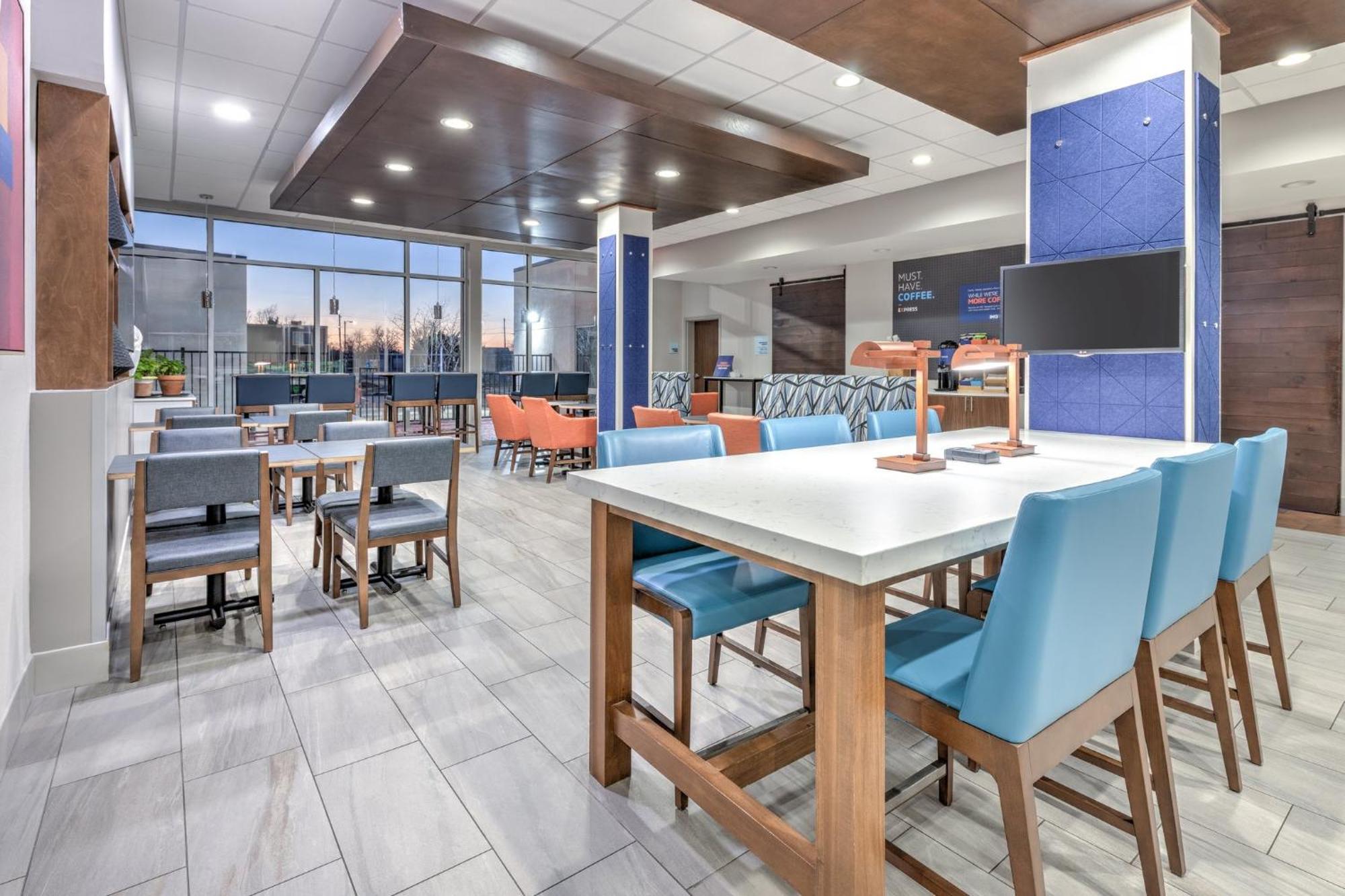 Holiday Inn Express & Suites Moore By Ihg Zewnętrze zdjęcie