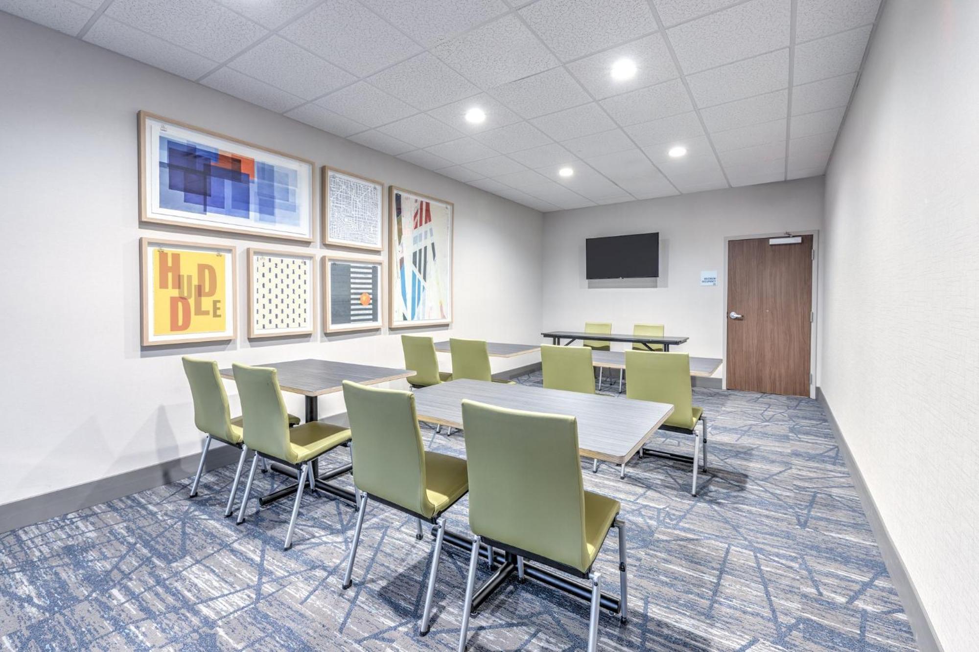 Holiday Inn Express & Suites Moore By Ihg Zewnętrze zdjęcie